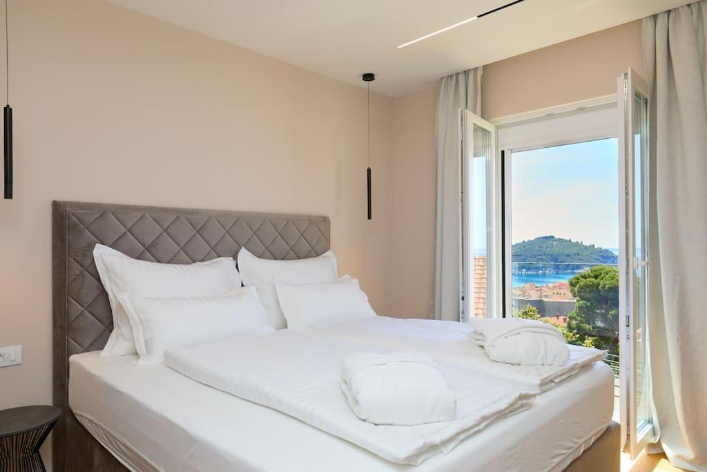 New & Stunning Views In Luxury 5* Divona *