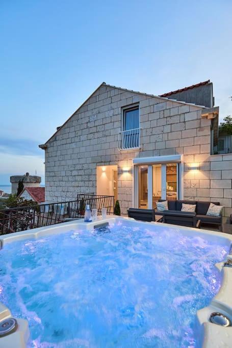 New & Stunning Views In Luxury 5* Divona *