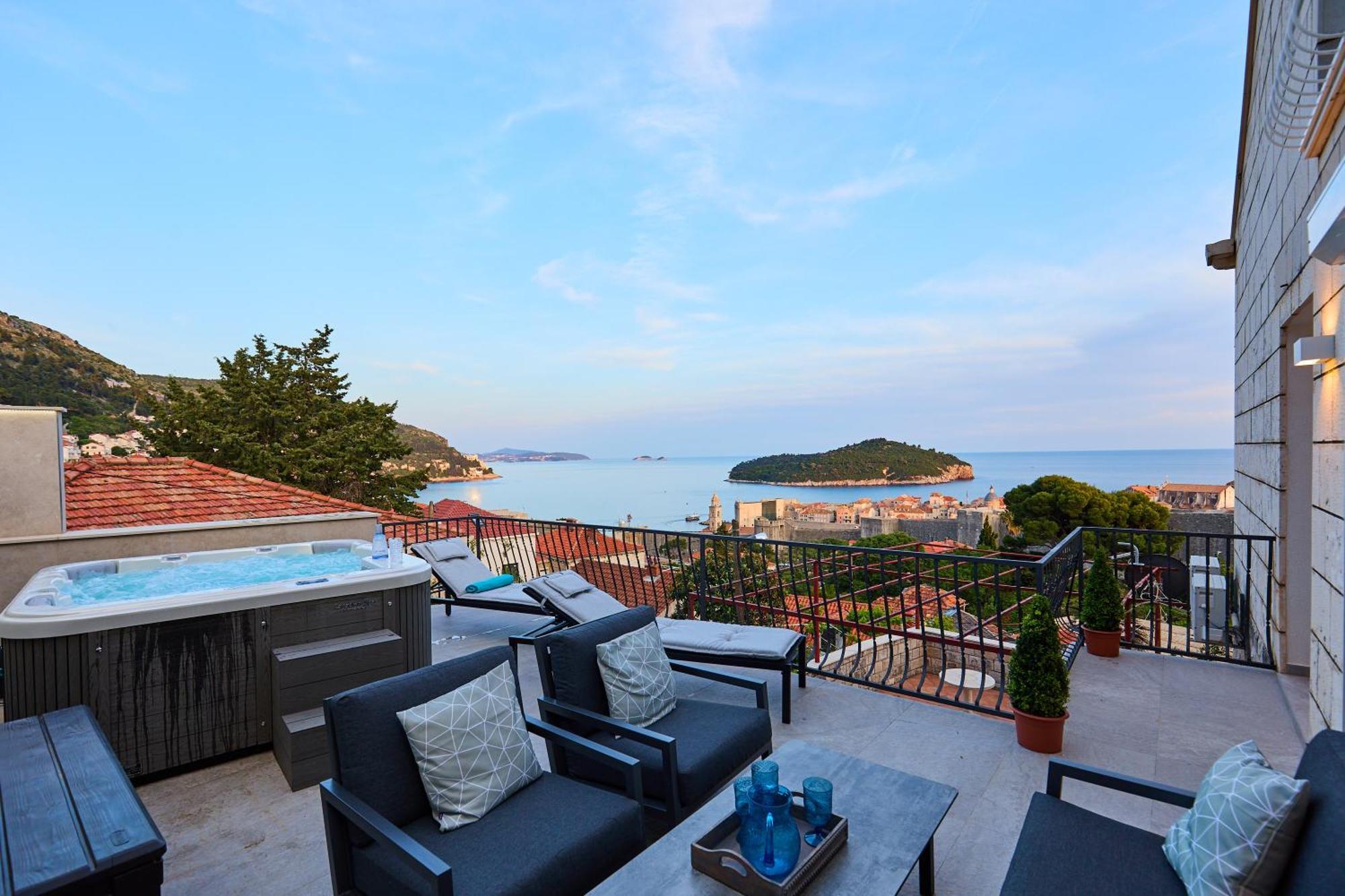 Apartment New & Stunning Views In Luxury 5* Divona